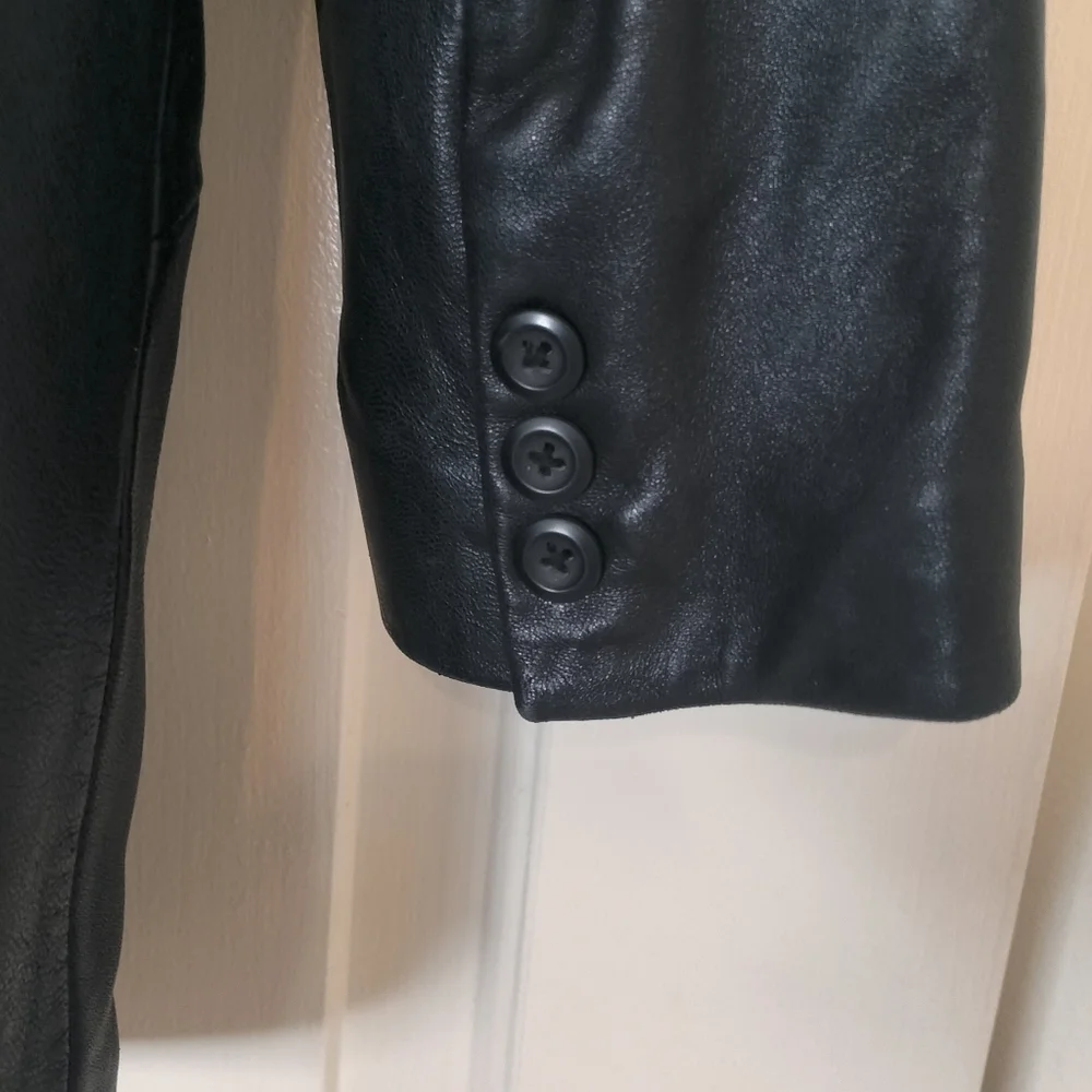 Valerie Stevens Black Lamb Leather Jacket Button-Up Lined Woman's Sz‎ S Soft!
